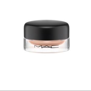Mac Pro longwear paint pot